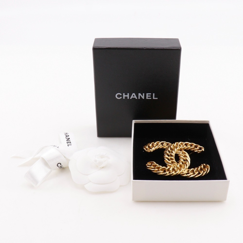 CHANEL Authentic Gold Logo Brooch - Picture 6 of 6